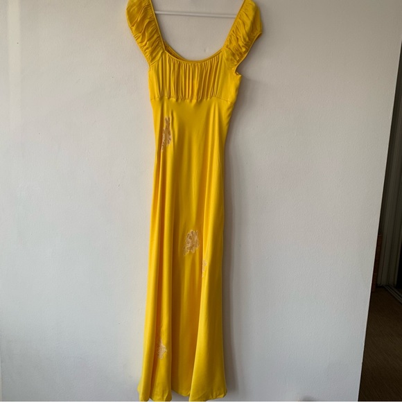 Doen Gwendolyn Silk Lace Short Sleeve Midi Maxi Dress Daylily Yellow Gold - Picture 11 of 15